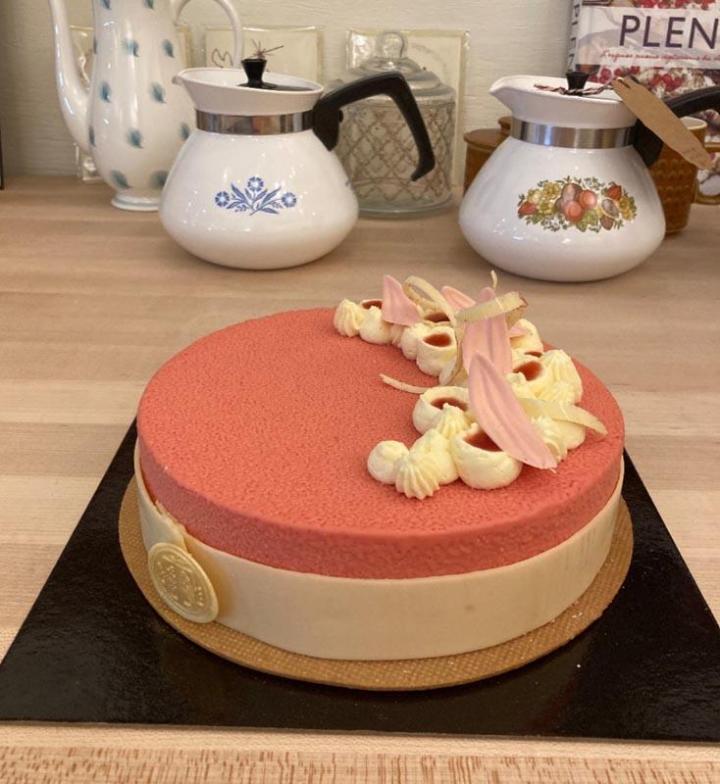 Un large choix de gâteaux dans notre pâtisserie